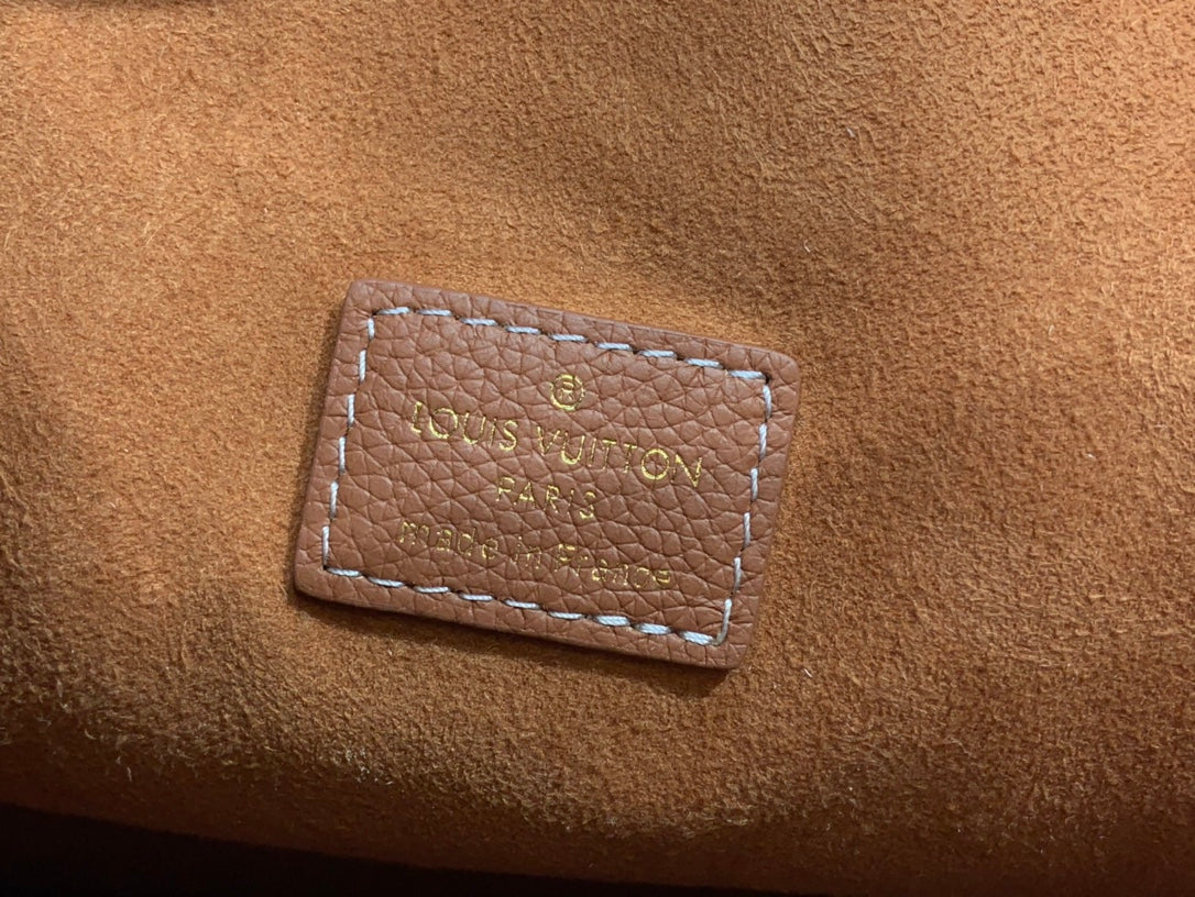 ＬＳ ＶＴＴＯＮ LOW KEY HOBO MM BLACK/BROWN