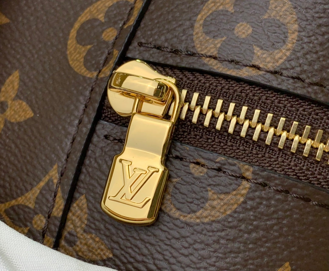 ＬＳ ＶＴＴＯＮ VANITY CHAIN POUCH BRONZE/BLACK