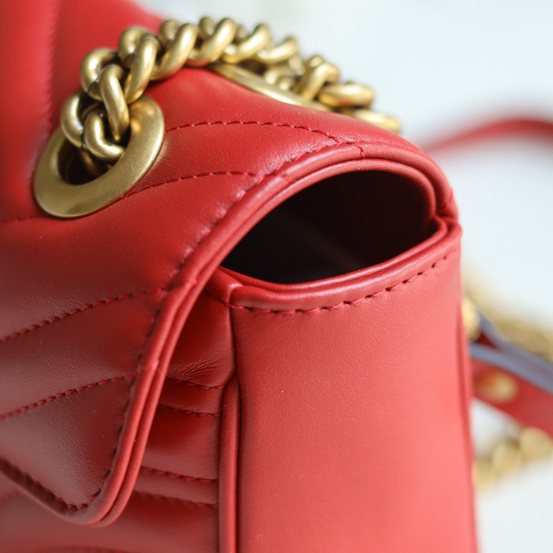 ＧＣＣＩGG MARMONT SMALL SHOULDER BAG RED