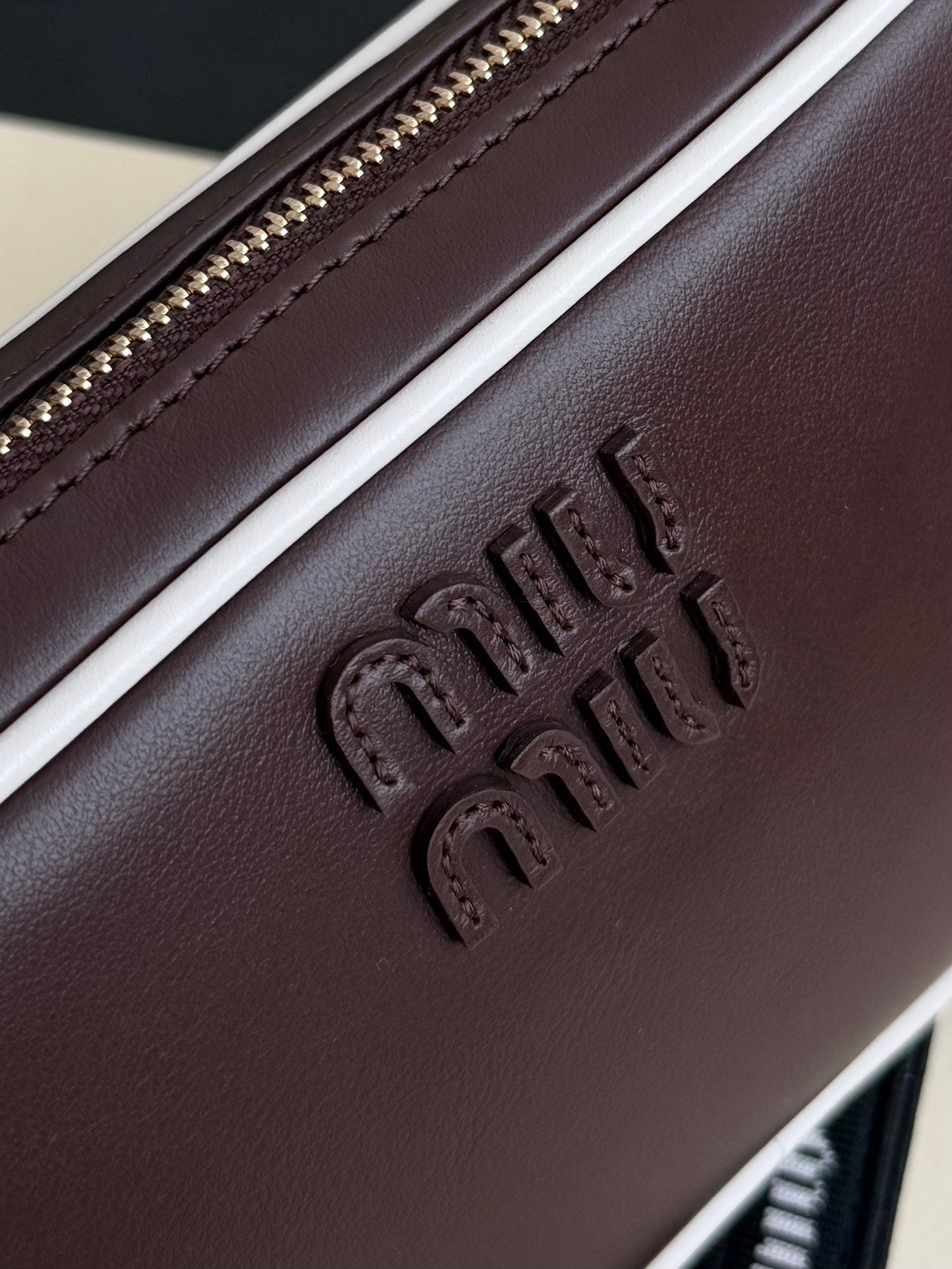 ＭＩ ＭＵ WANDER MATELASSÉ LEATHER TOTE BAG BROWN