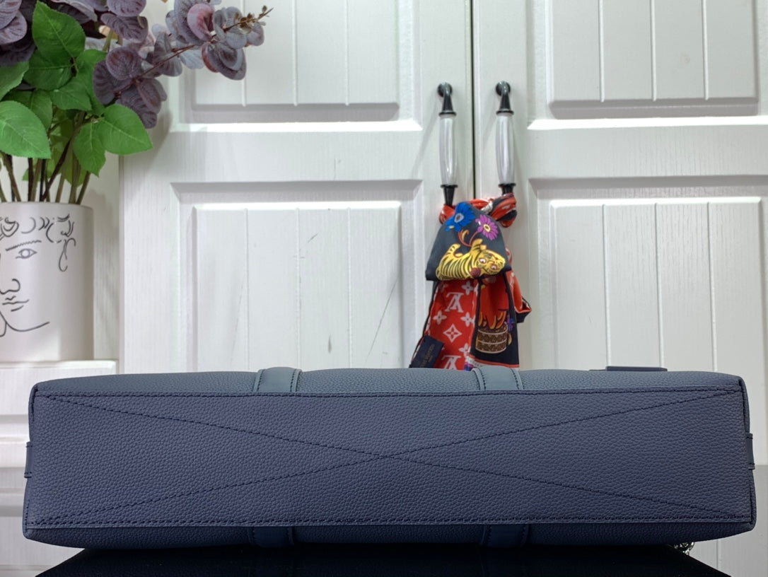 ＬＳ ＶＴＴＯＮ TAKEOFF BRIEFCASE AEROGRAM