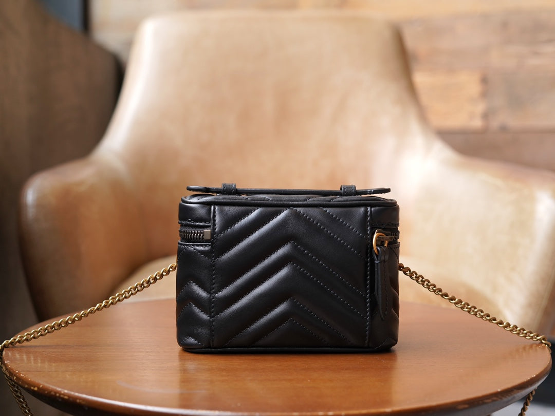ＧＣＣＩGG MARMONT MINI TOP HANDLE BAG BLACK