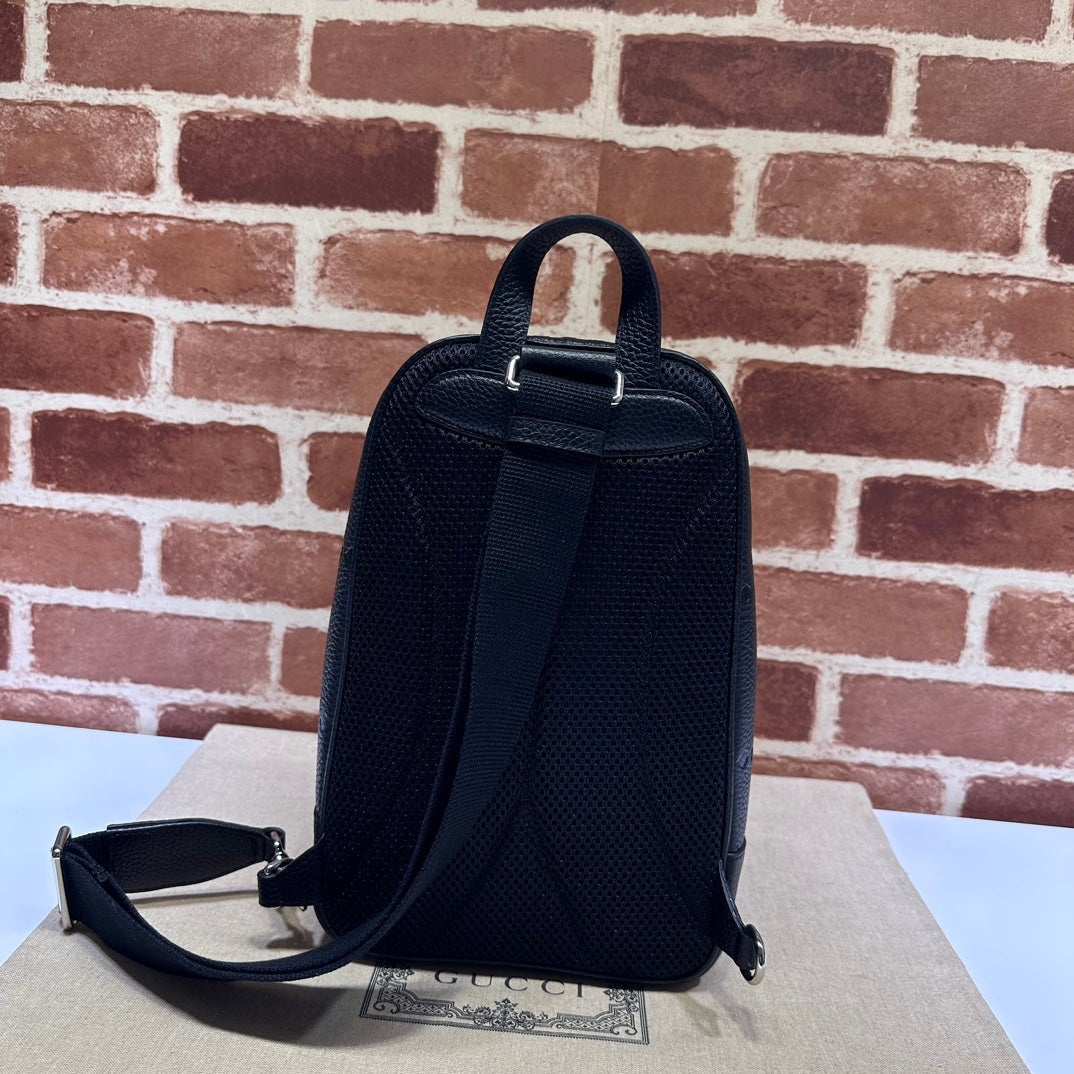 ＧＣＣＩGG JUMBO SMALL SLINGBAG BLACK