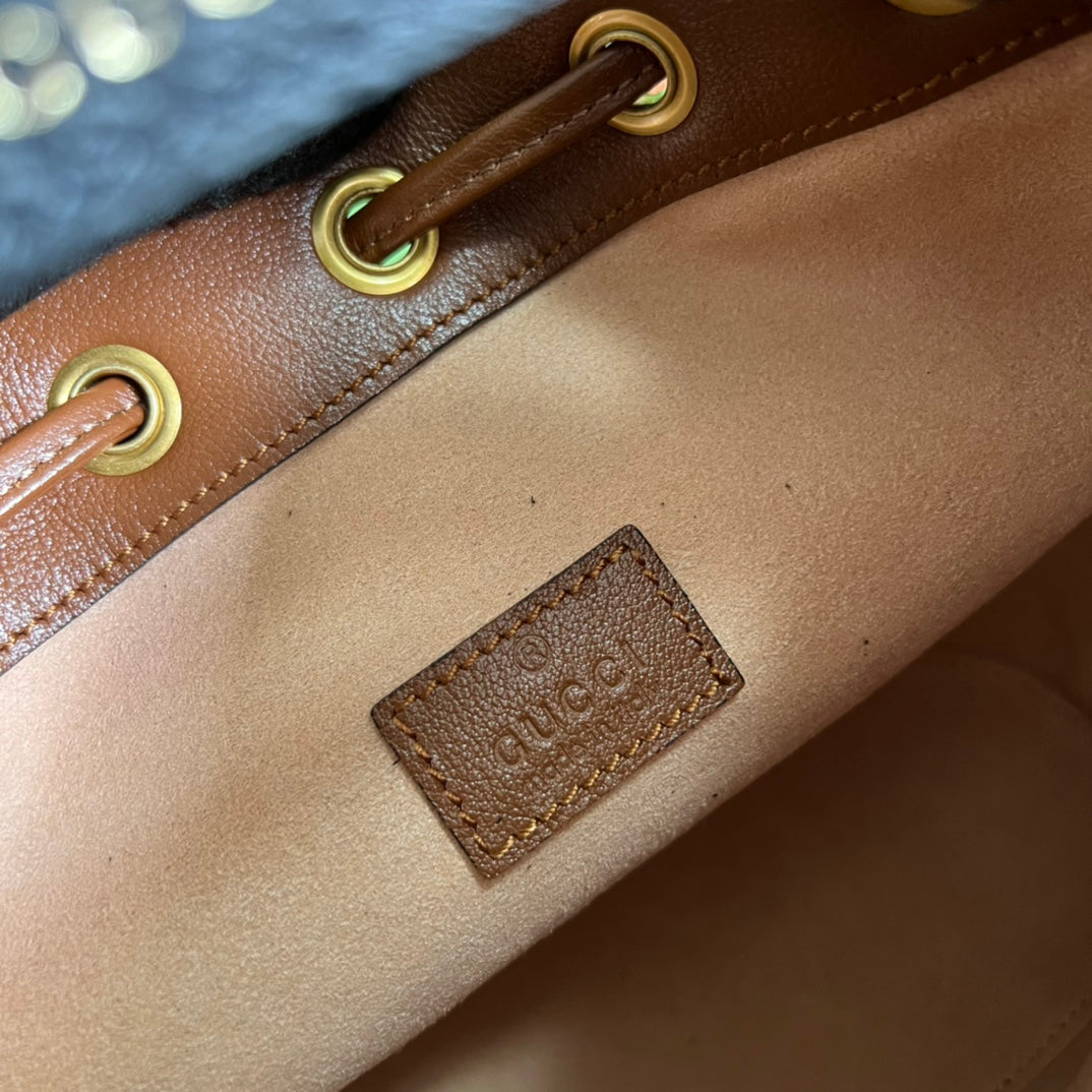 ＧＣＣＩDIANA MINI BUCKET BAG BROWN