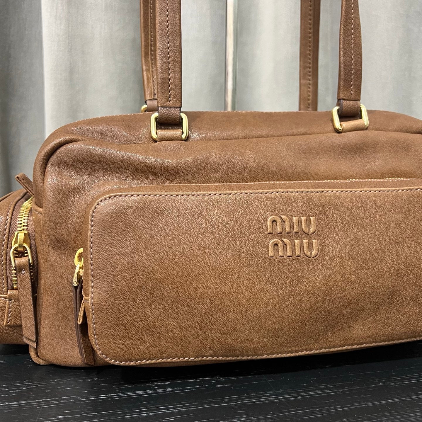 ＭＩ ＭＵ POCKET WASHED NAPPA LEATHER BAG OAK