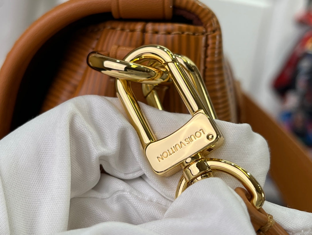 ＬＳ ＶＴＴＯＮ SAUMUR BB BRONZE