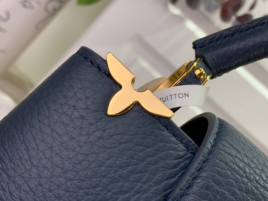 ＬＳ ＶＴＴＯＮ CAPUCINES MM BAG