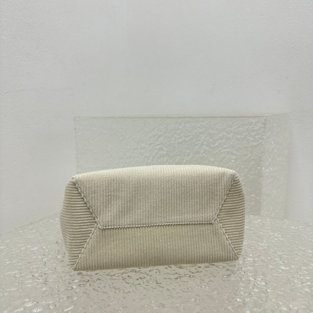 ＭＩ ＭＵ IVY CORDUROY HANDBAG CHALK