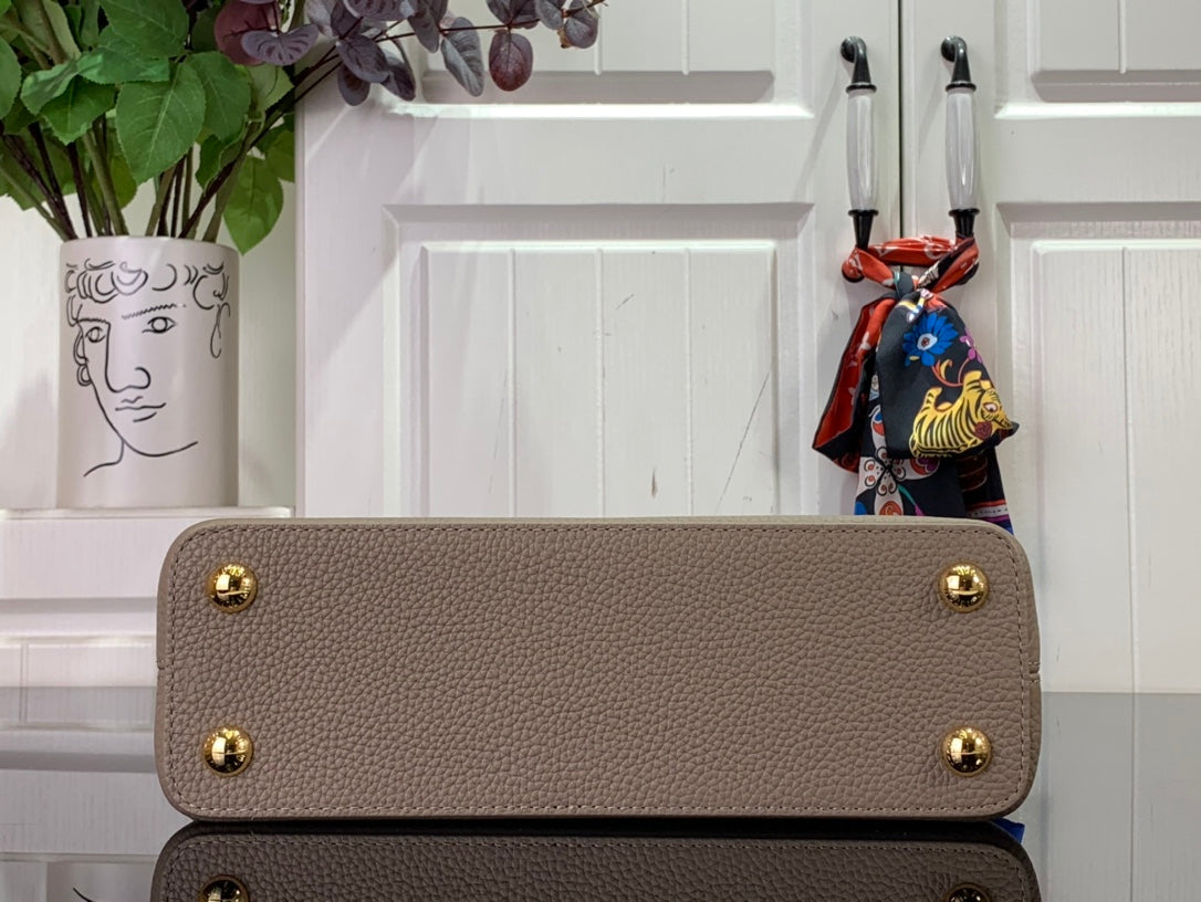 ＬＳ ＶＴＴＯＮ CAPUCINES BB MINI BLACK/UMBER/CREME