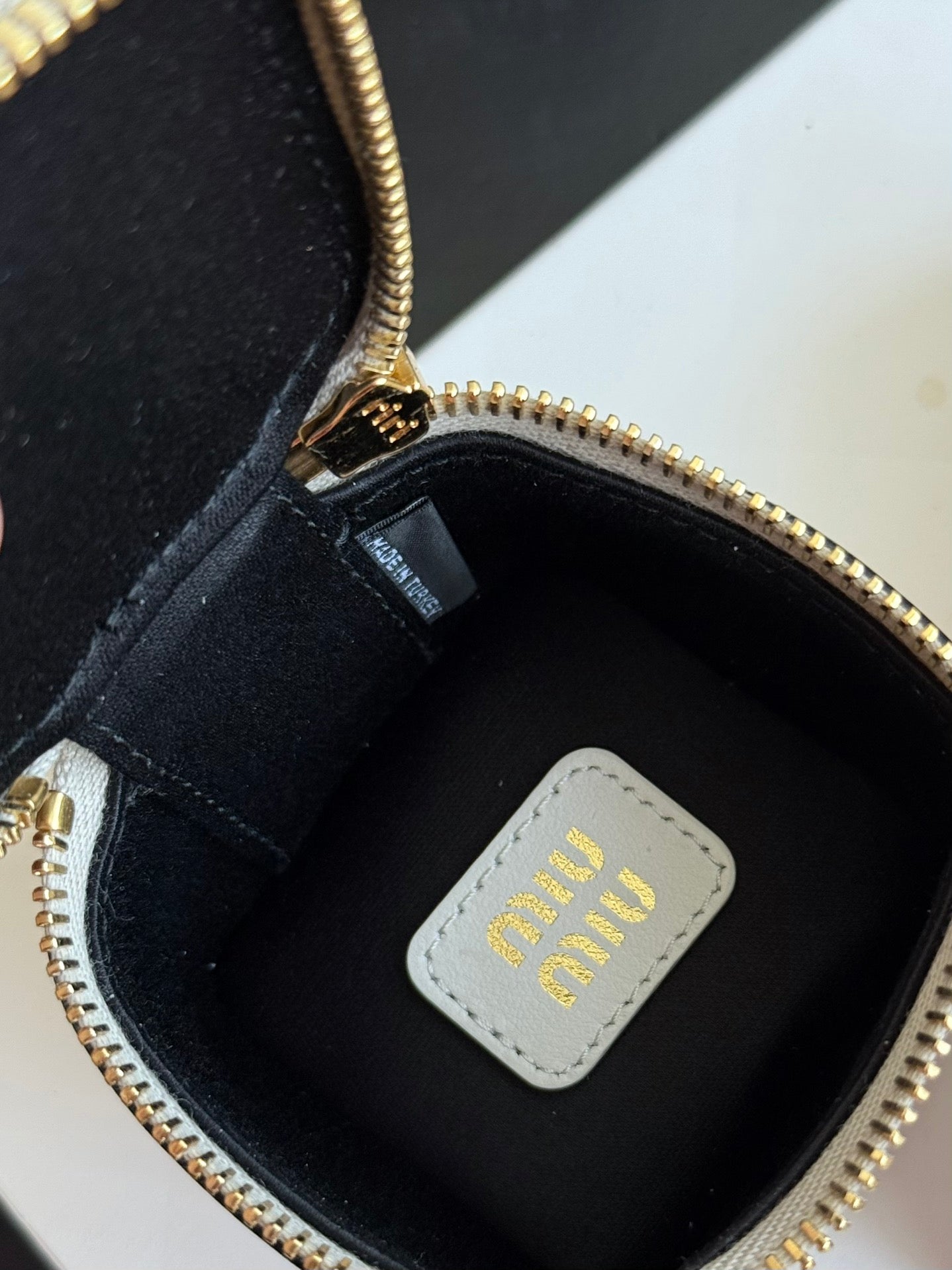 ＭＩ ＭＵ TRICK KEYRING WHITE