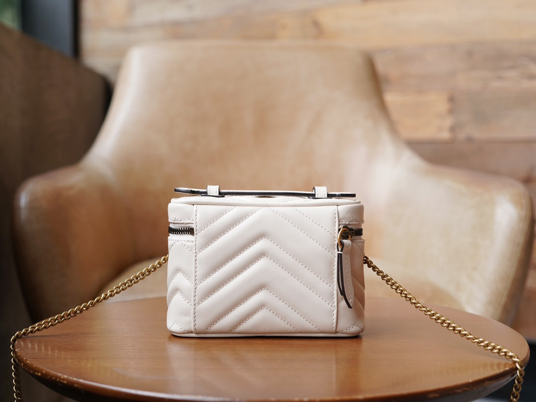 ＧＣＣＩGG MARMONT MINI TOP HANDLE BAG WHITE