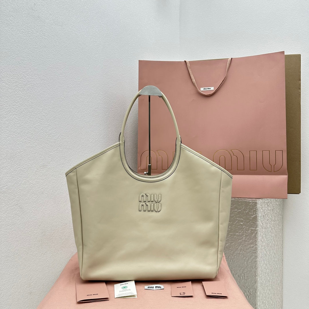 ＭＩ ＭＵ  IVY LEATHER BAG SOY GREEN