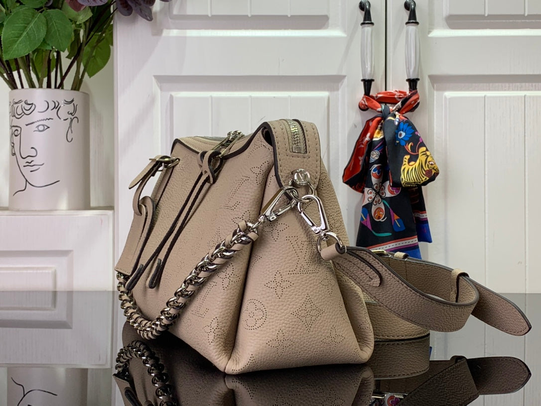 ＬＳ ＶＴＴＯＮ MAHINA HAND IT ALL BLACK/BEIGE/CREME