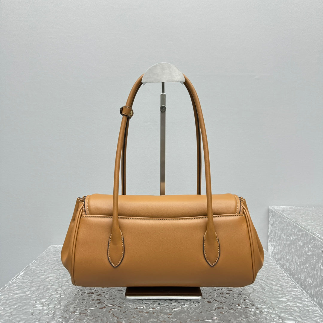 ＭＩ ＭＵ  LEATHER SHOULDER BAG COGNAC