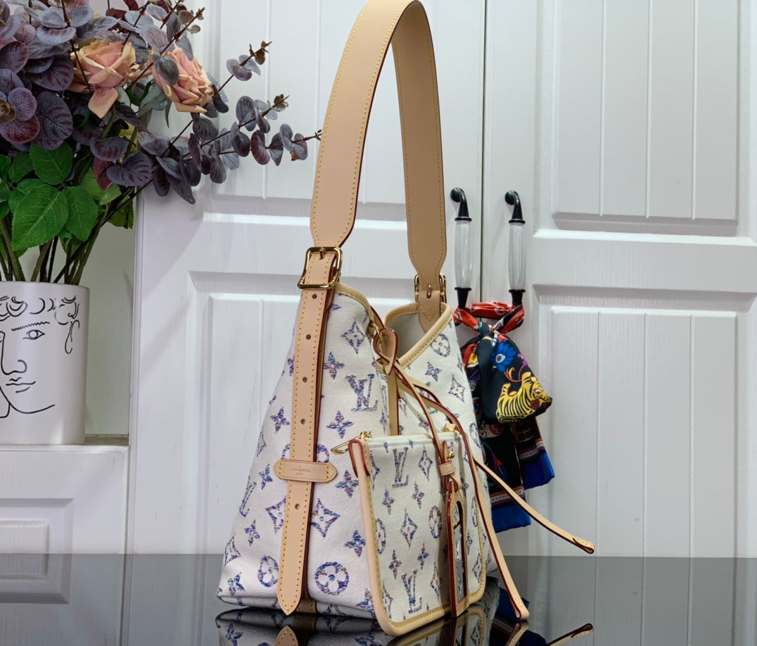 ＬＳ ＶＴＴＯＮ CARRYALL PM BLUE/WHITE