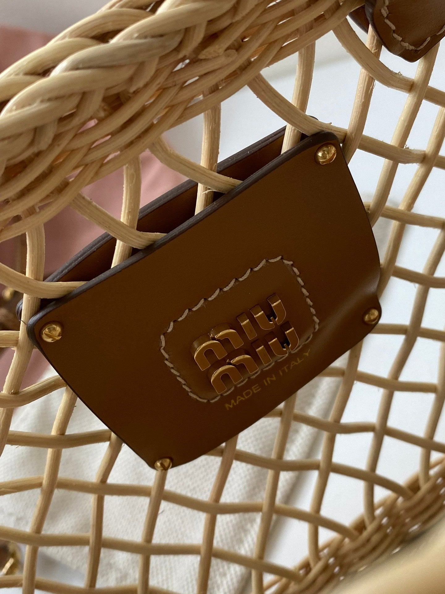 ＭＩ ＭＵ WOVEN FABRIC HANDBAG WITH LEATHER TRIM