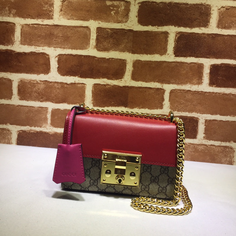 ＧＣＣＩPADLOCK SMALL SHOULDER BAG RED-PINK
