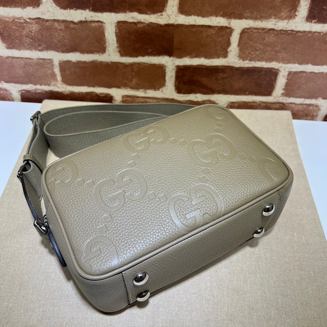 ＧＣＣＩMEN INTERLOCKING G CROSSBODY BAG BEGIE