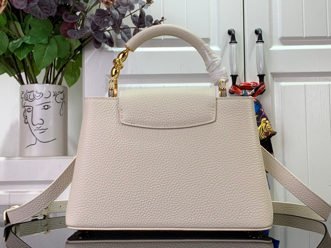 ＬＳ ＶＴＴＯＮ CAPUCINES BB MINI BLACK/UMBER/CREME