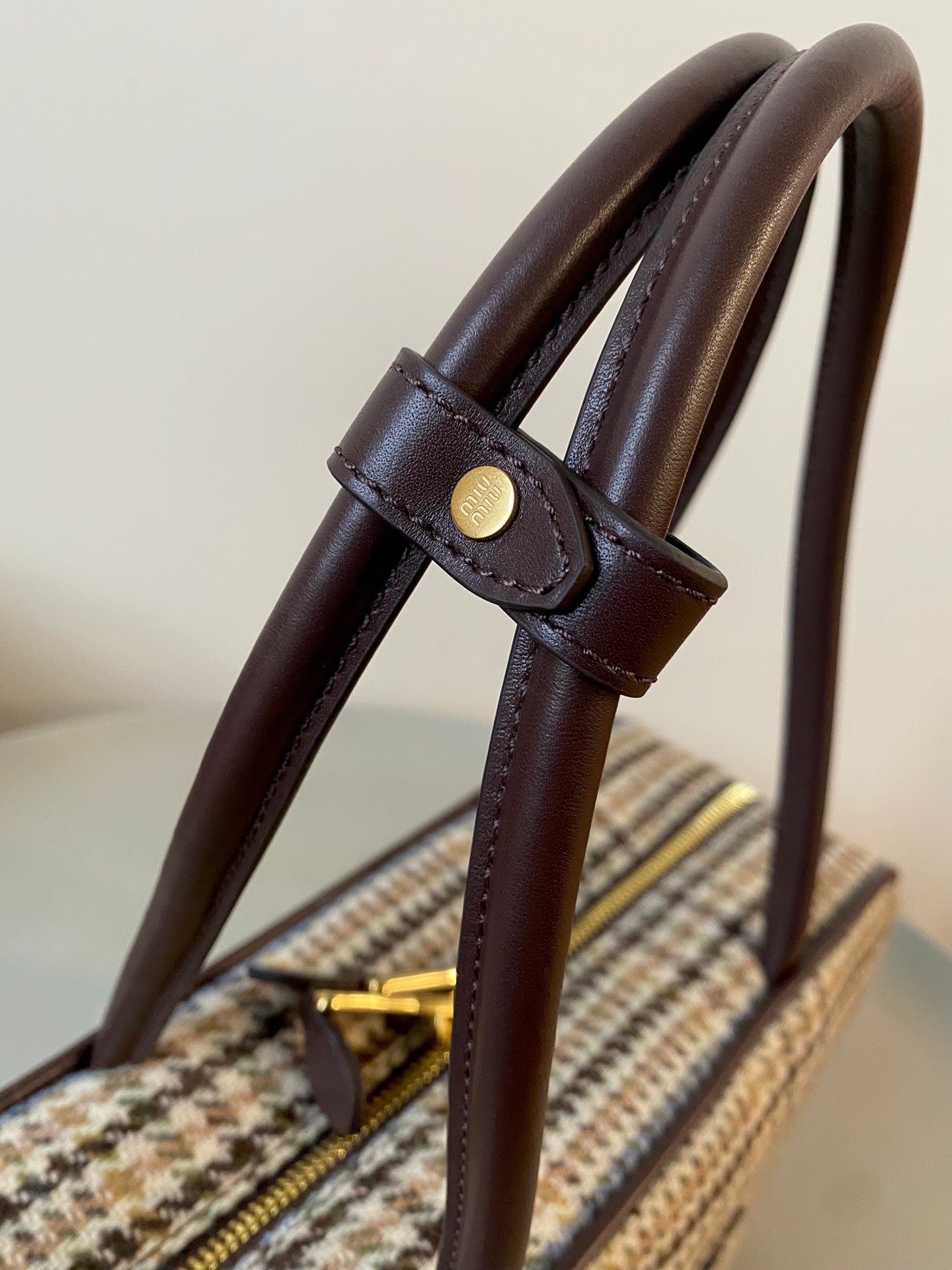 ＭＩ ＭＵ BEAU TARTAN TOP HANDLE BAG