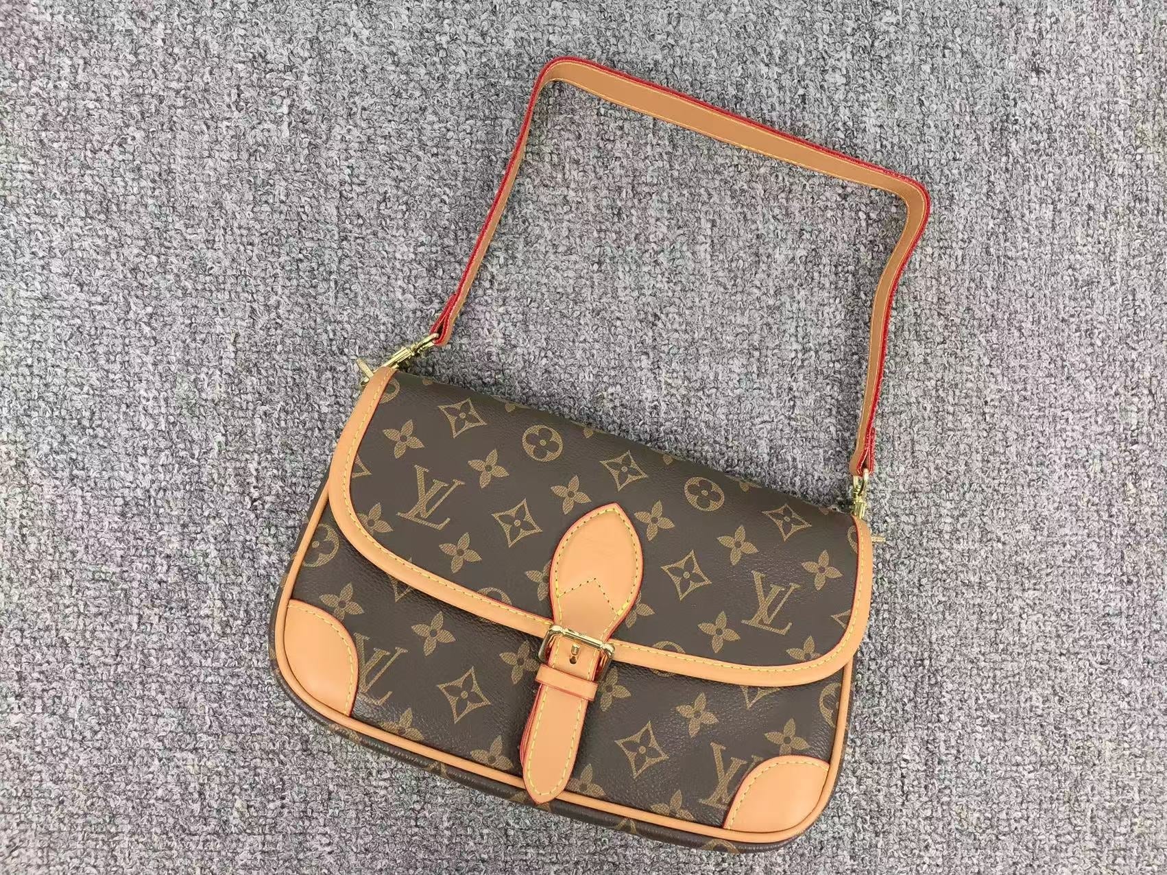 ＬＳ ＶＴＴＯＮ DIANE SATCHEL BAG BROWN