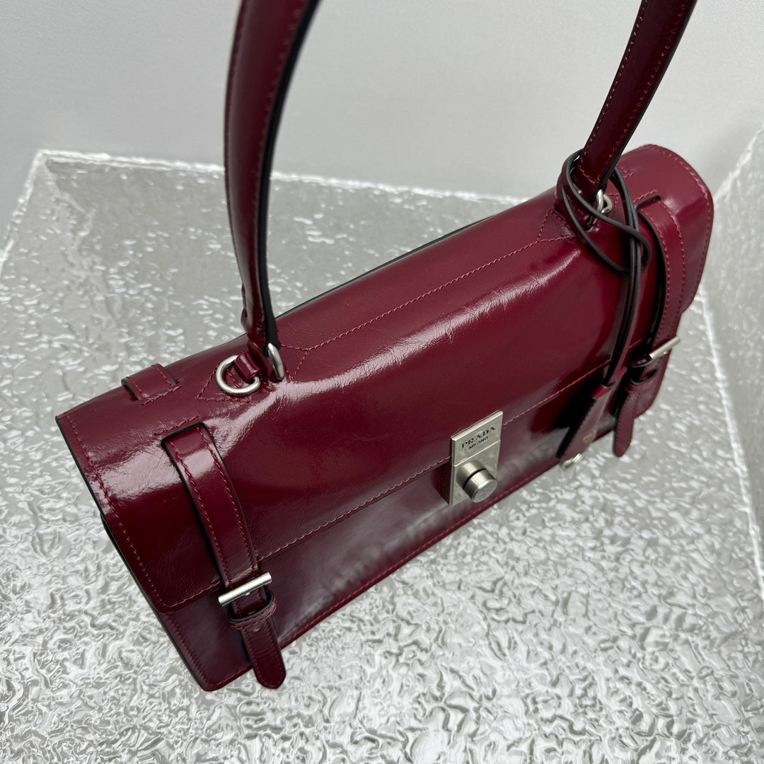 ＰＲＤＡ MEDIUM LEATHER HANDBAG DARK BURGUNDY