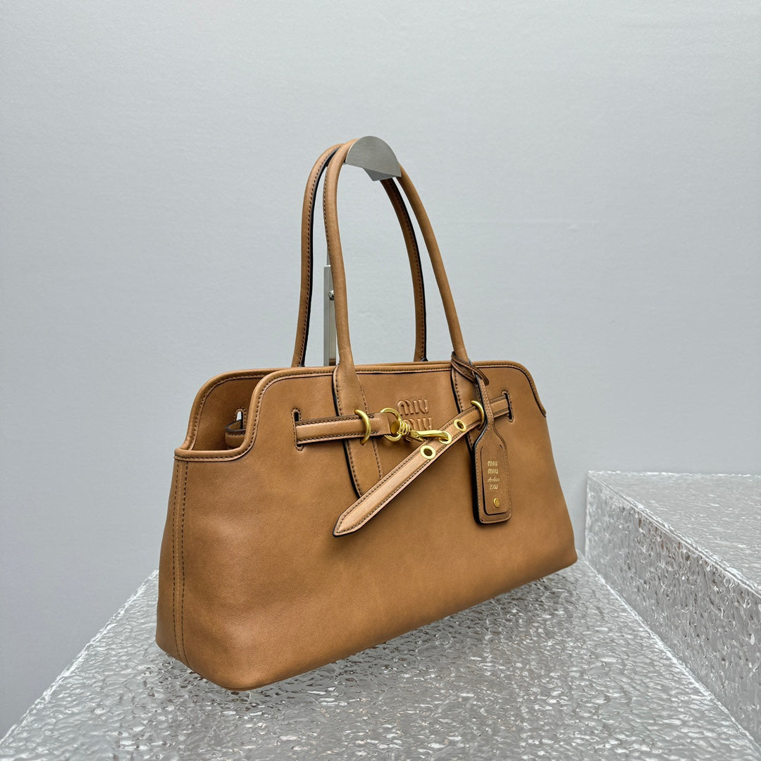 ＭＩ ＭＵ AVENTURE LEATHER TOTE BAG BRONZE