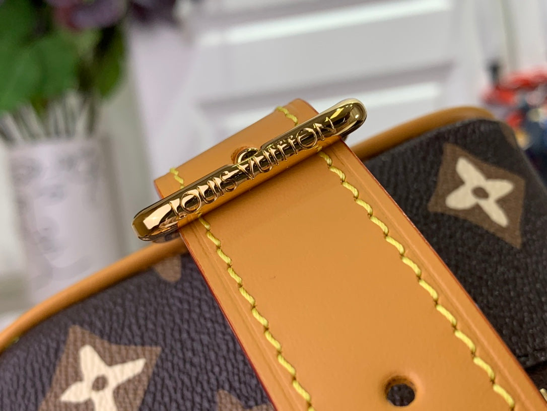 ＬＳ ＶＴＴＯＮ LOCKER DOPP KIT