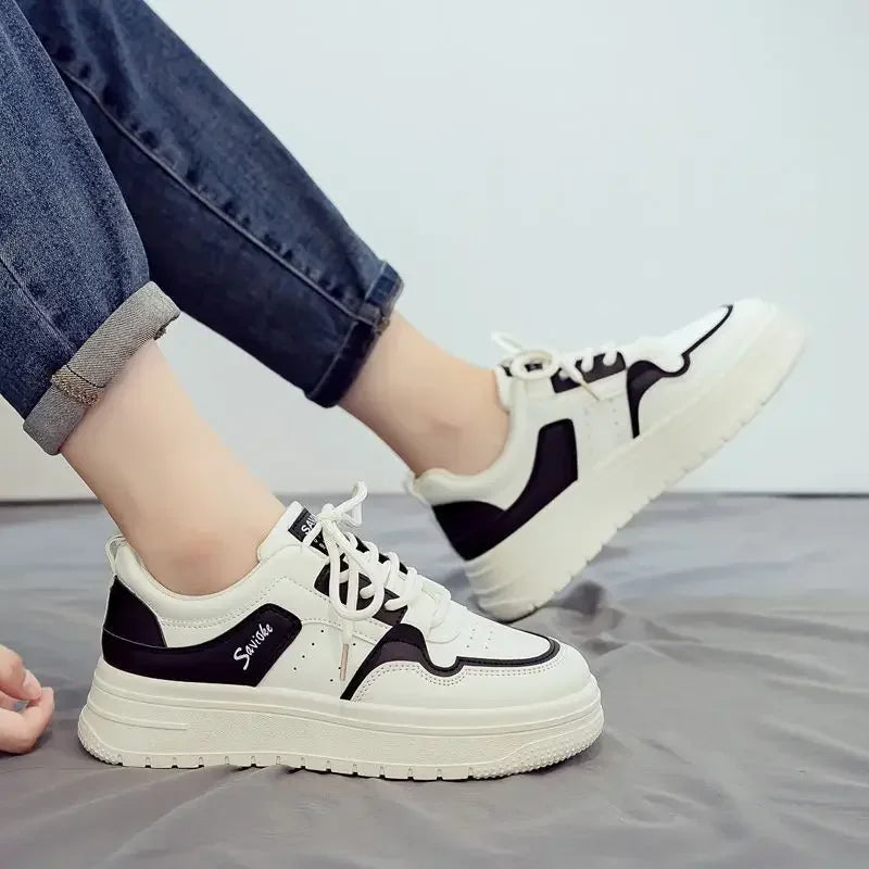 Closit Lace-Up Sports Sneakers – Fashion
