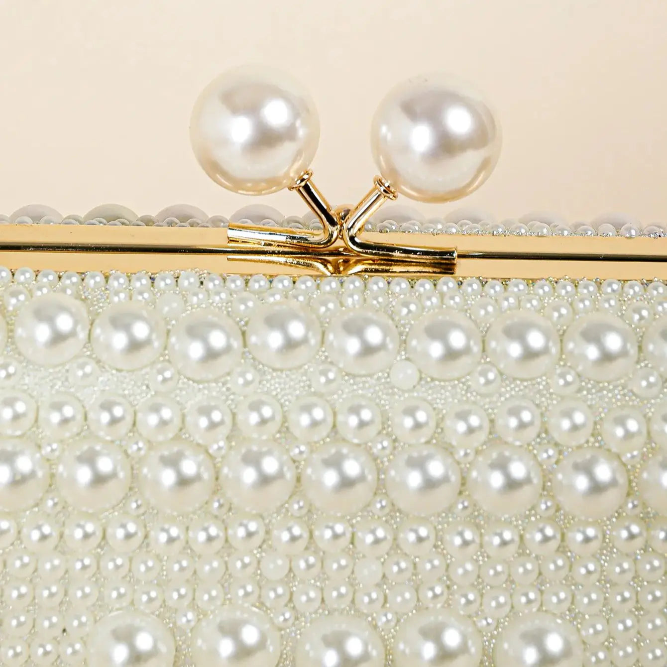Glamorous Pearl Beaded Kiss Lock Clutch