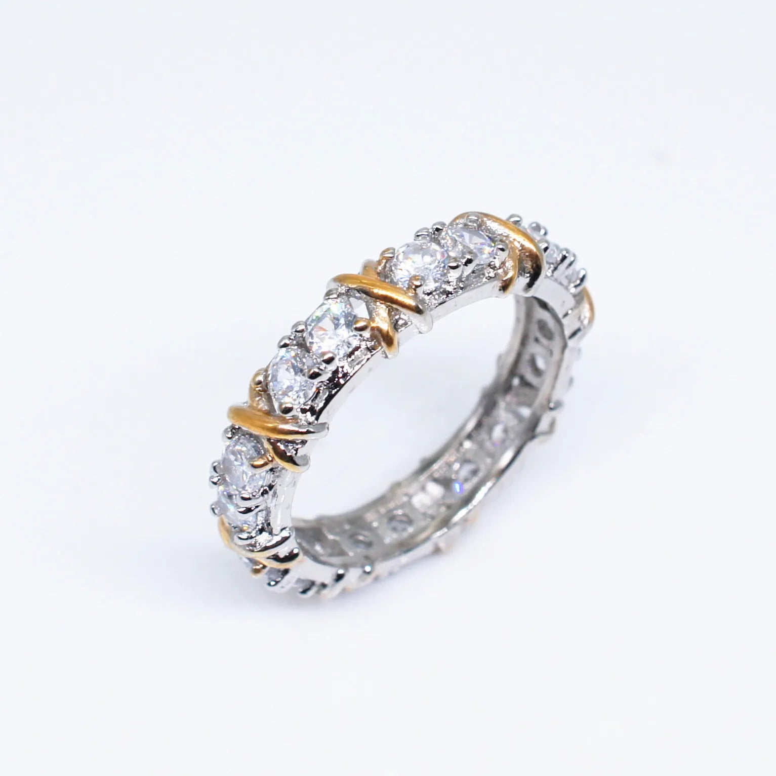 Closit Glam Zircon Ring – Engagement Style