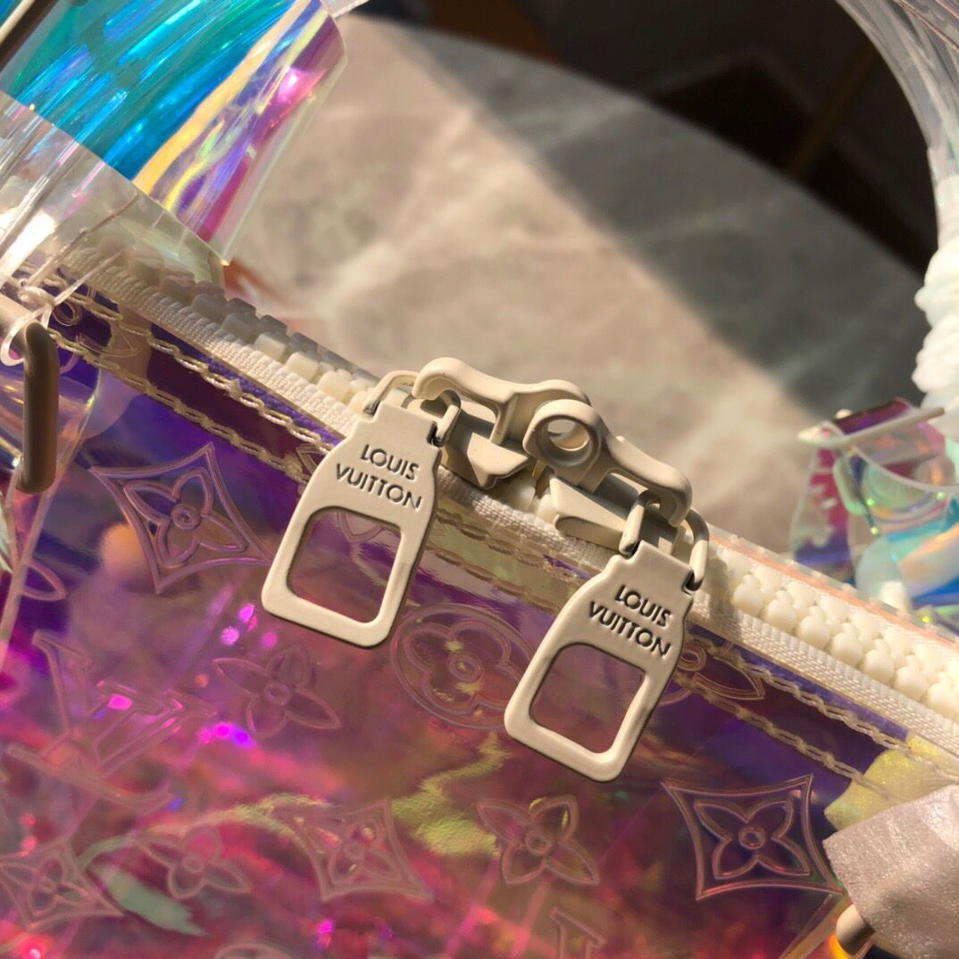 ＬＳ ＶＴＴＯＮ MONOGRAM 50 PRISM HOLOGRAPHIC TRAVEL BAG