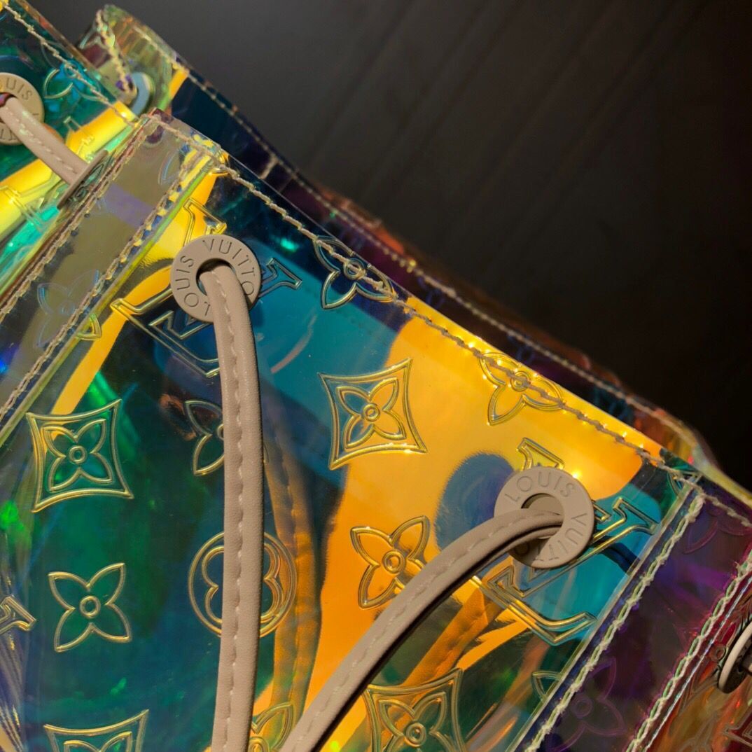 ＬＳ ＶＴＴＯＮ MONOGRAM GM PRISM HOLOGRAPHIC BACKPACK