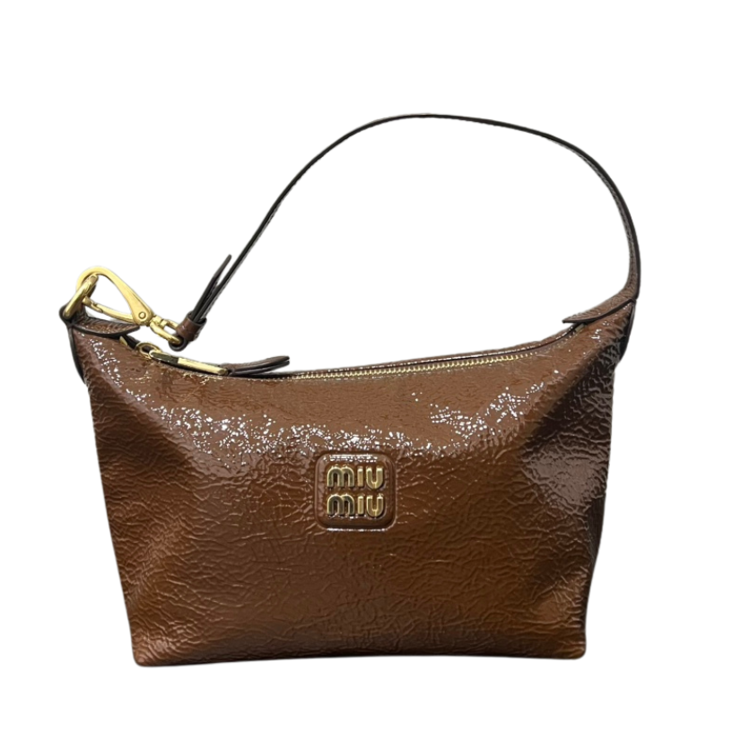 ＭＩ ＭＵ NAPLAK PATENT LEATHER POUCH PALISANDER