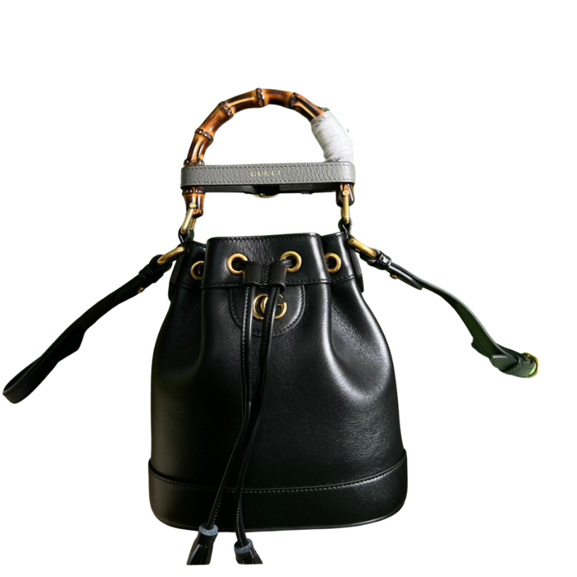 ＧＣＣＩDIANA MINI BUCKET BAG BLACK