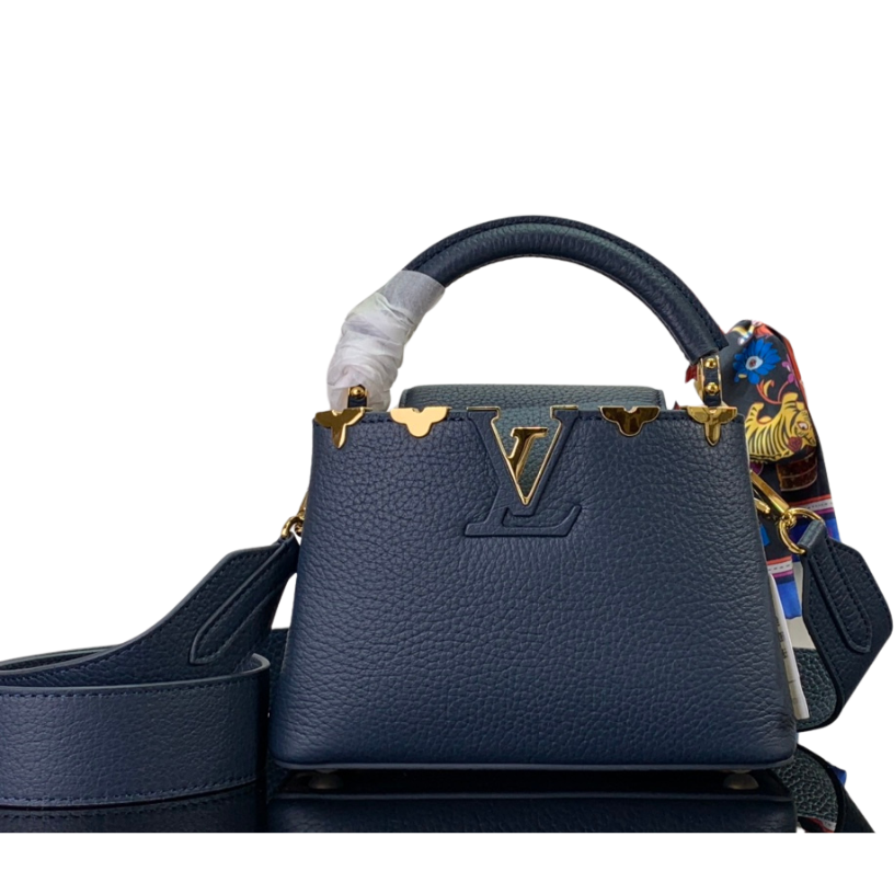 ＬＳ ＶＴＴＯＮ CAPUCINES MINI BAG