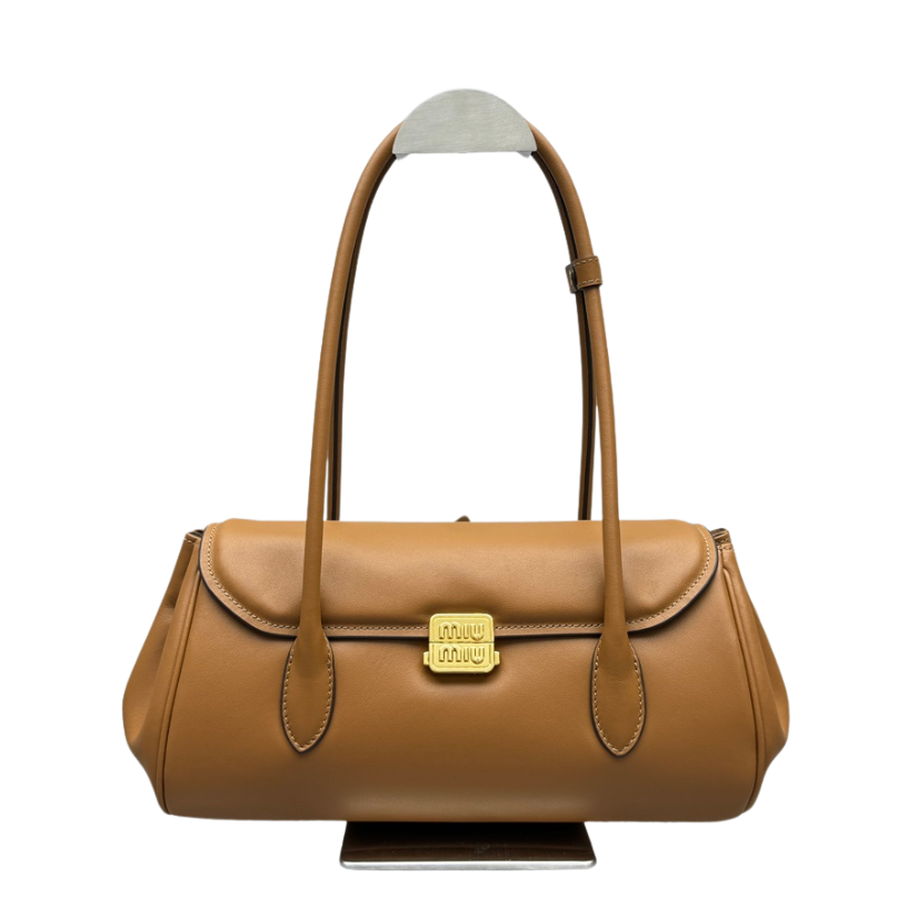 ＭＩ ＭＵ  LEATHER SHOULDER BAG COGNAC