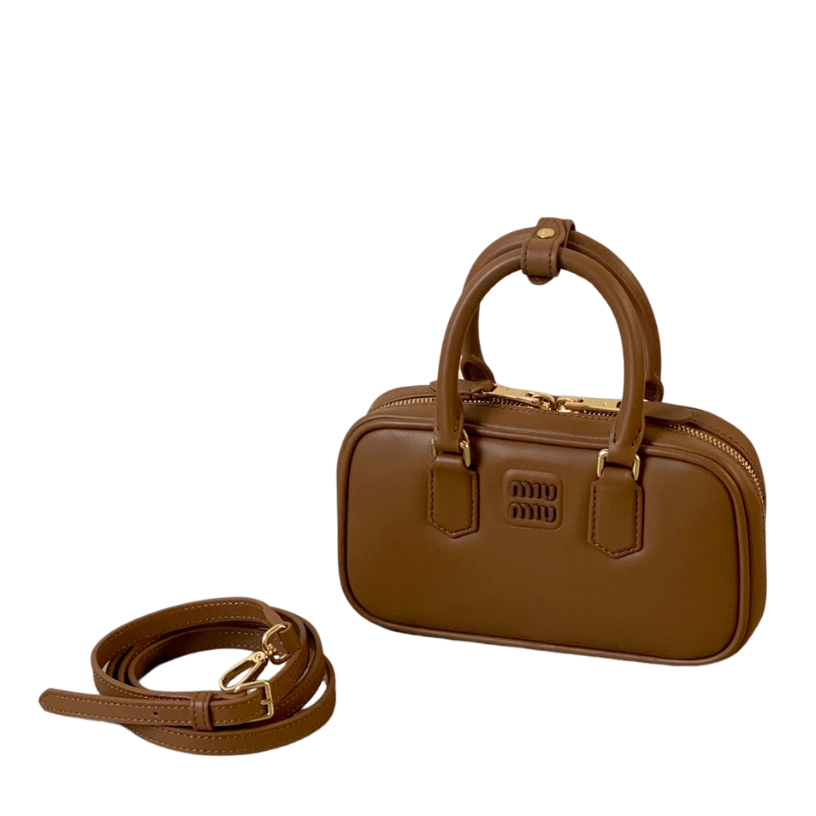 ＭＩ ＭＵ ARCADIE LEATHER MINI-BAG COGNAC