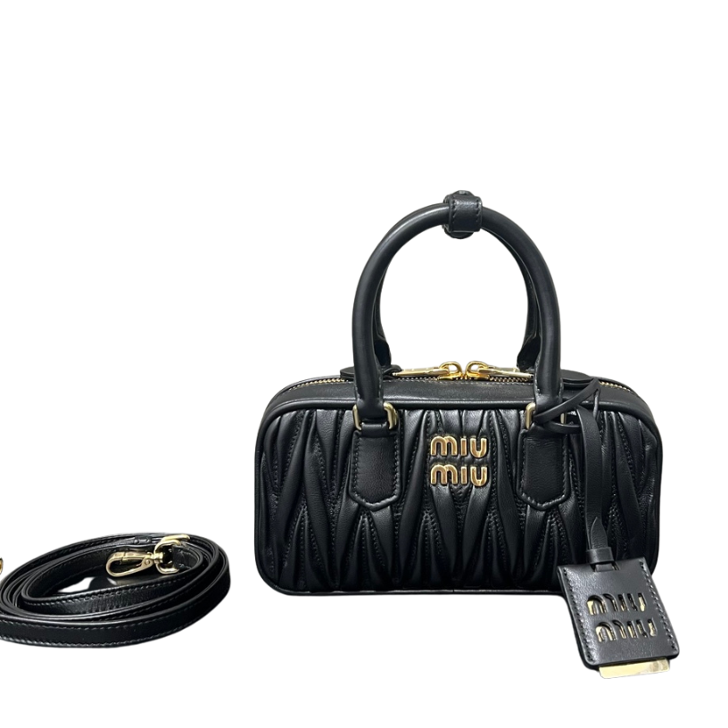 ＭＩ ＭＵ ARCADIE MATELASSÉ NAPPA LEATHER BAG BLACK