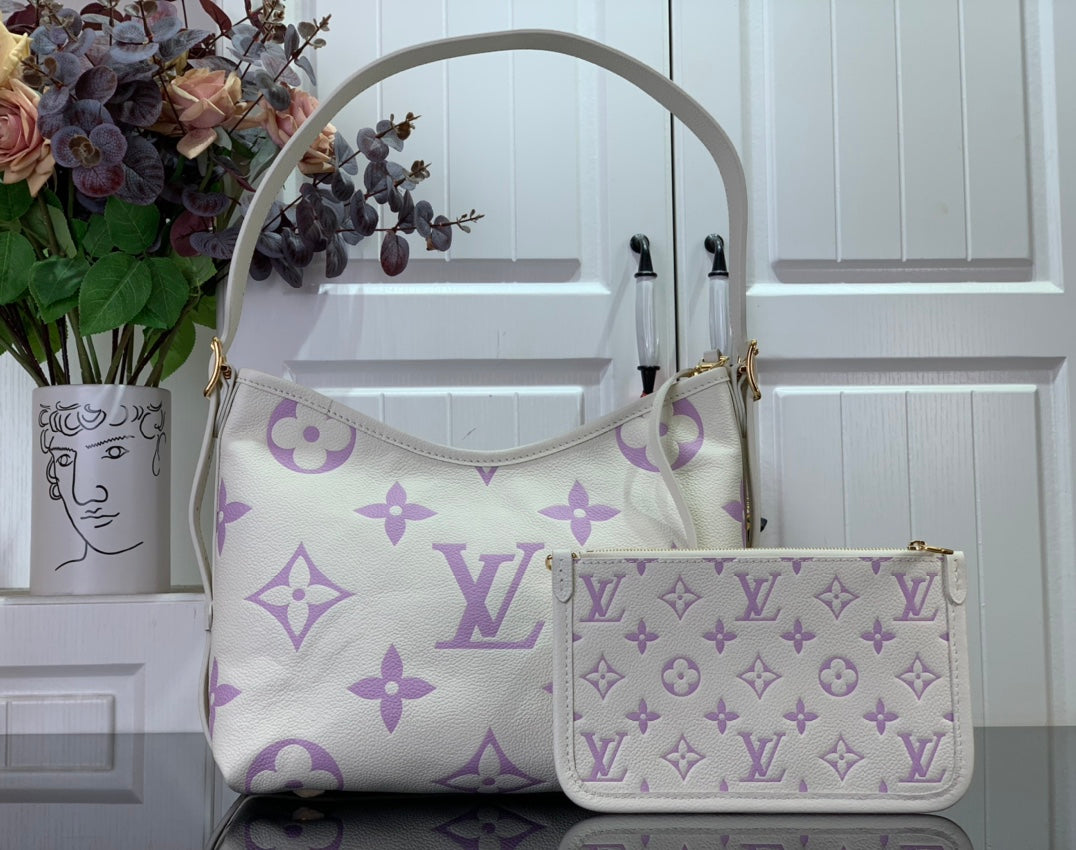 ＬＳ ＶＴＴＯＮ CARRYALL PM SKY BLUE/PURPLE