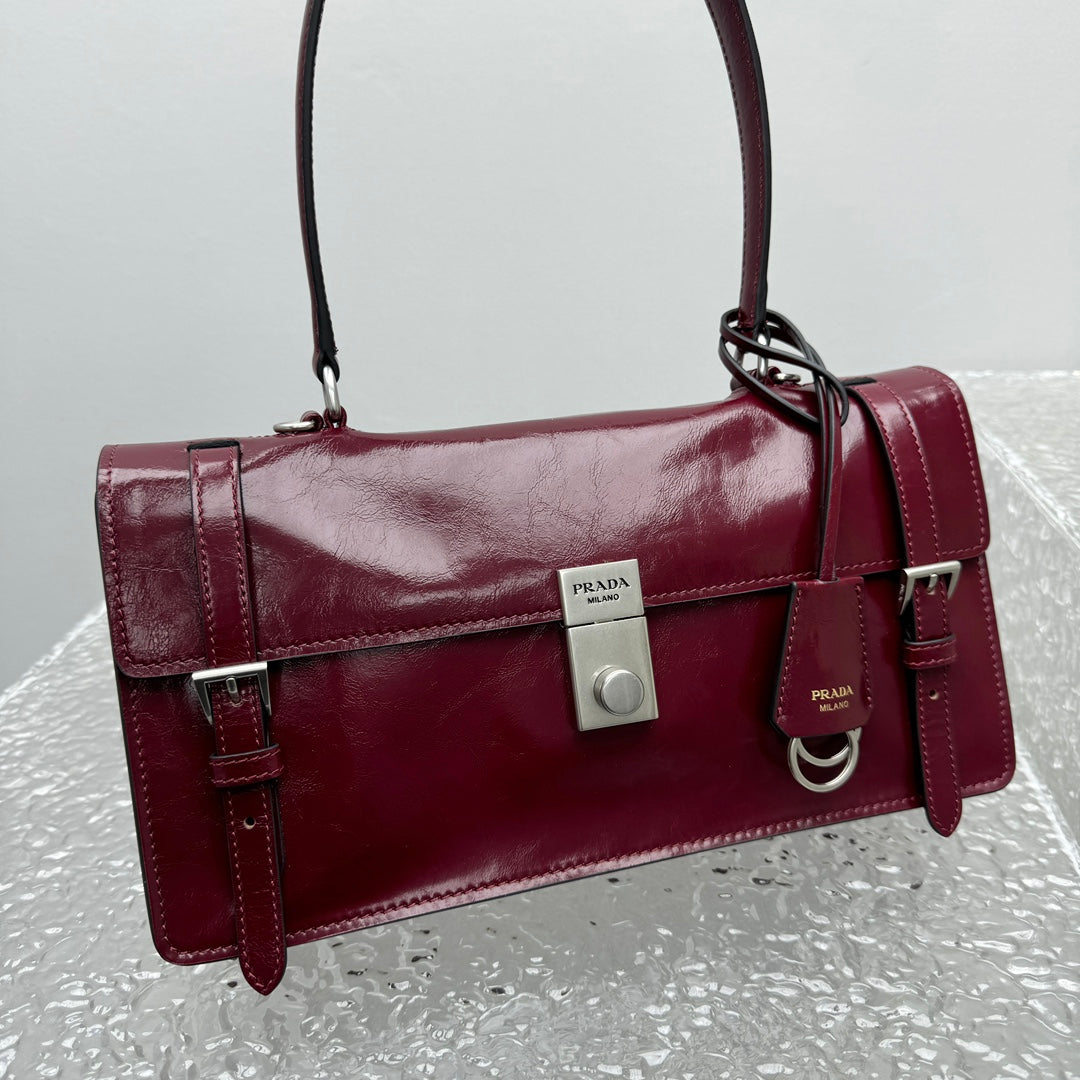ＰＲＤＡ MEDIUM LEATHER HANDBAG DARK BURGUNDY