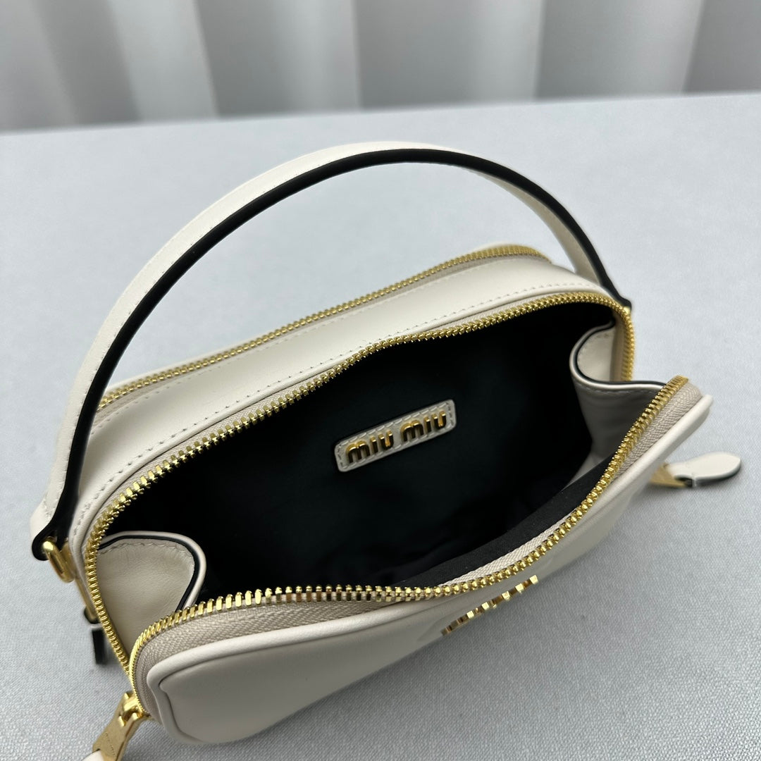 ＭＩ ＭＵ ARCADIE LEATHER BAG WHITE