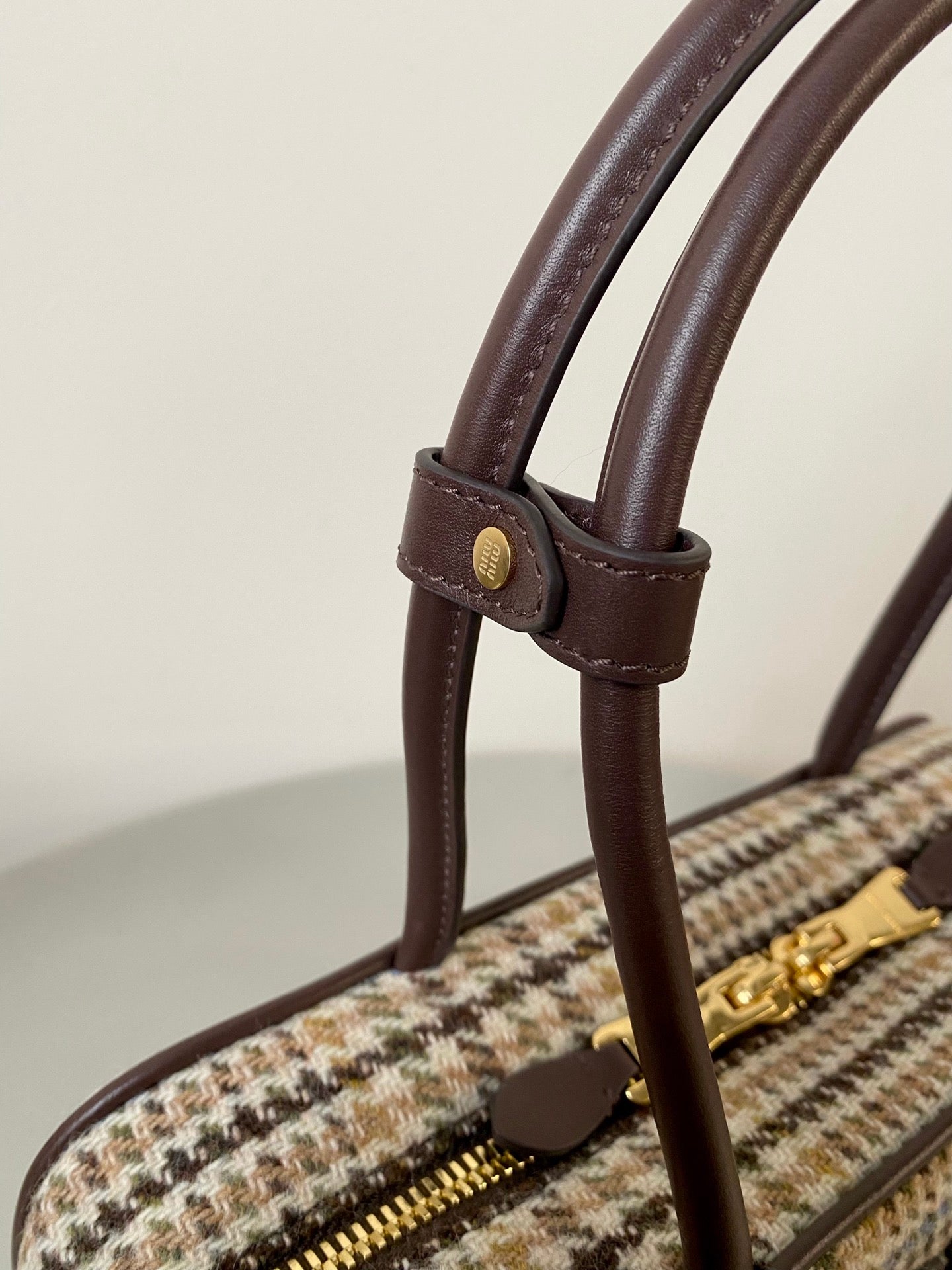 ＭＩ ＭＵ BEAU TARTAN TOP HANDLE BAG