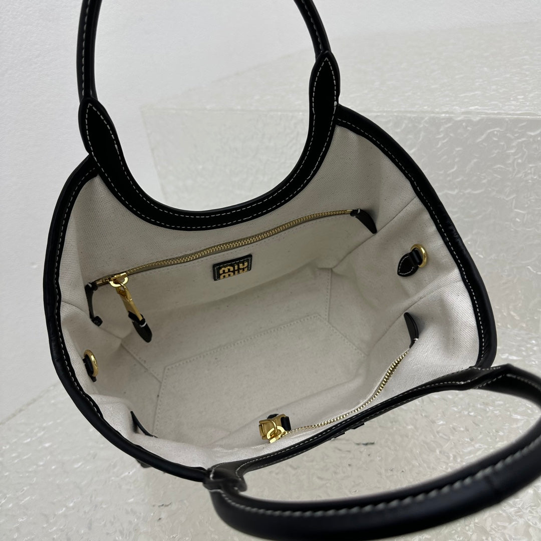 ＭＩ ＭＵ  IVY LEATHER BAG BLACK