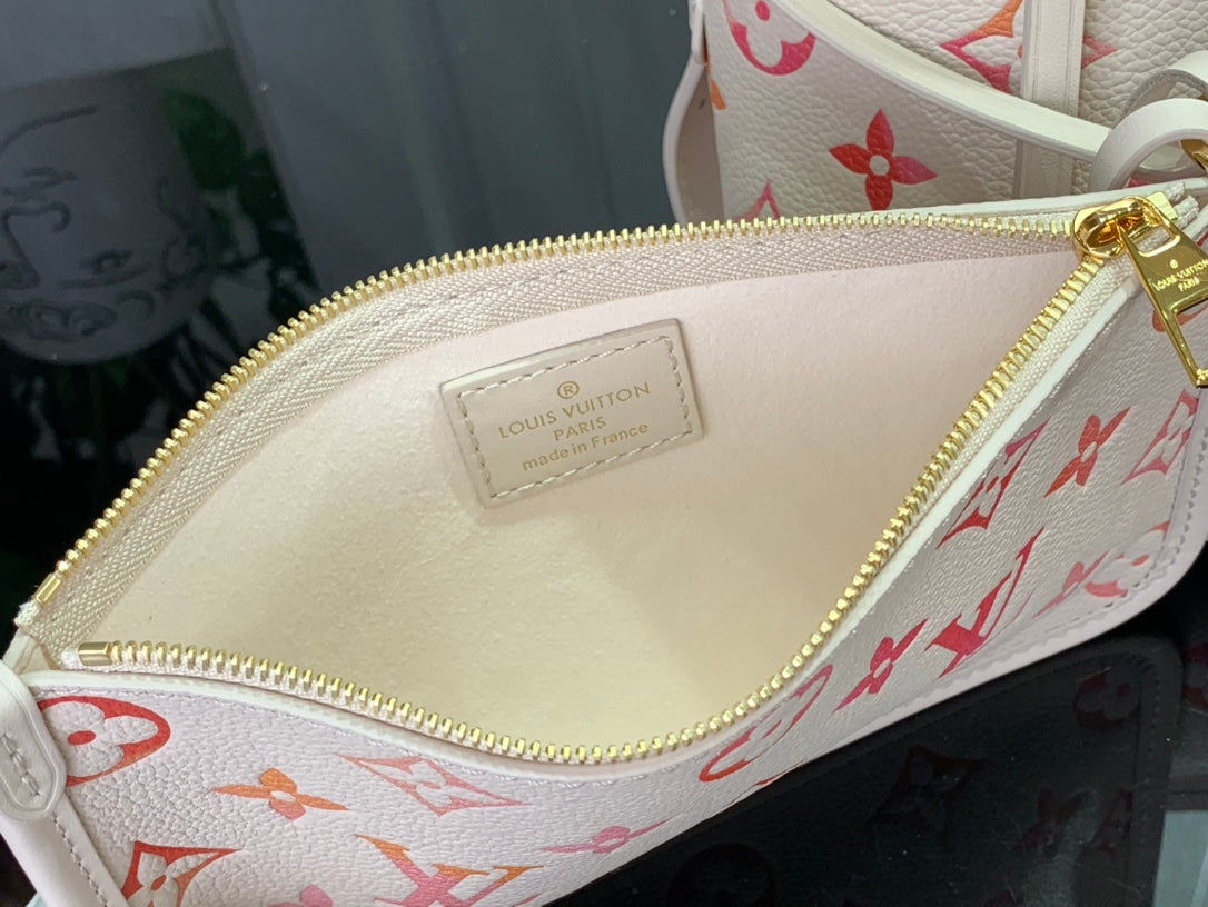 ＬＳ ＶＴＴＯＮ CARRYALL PM