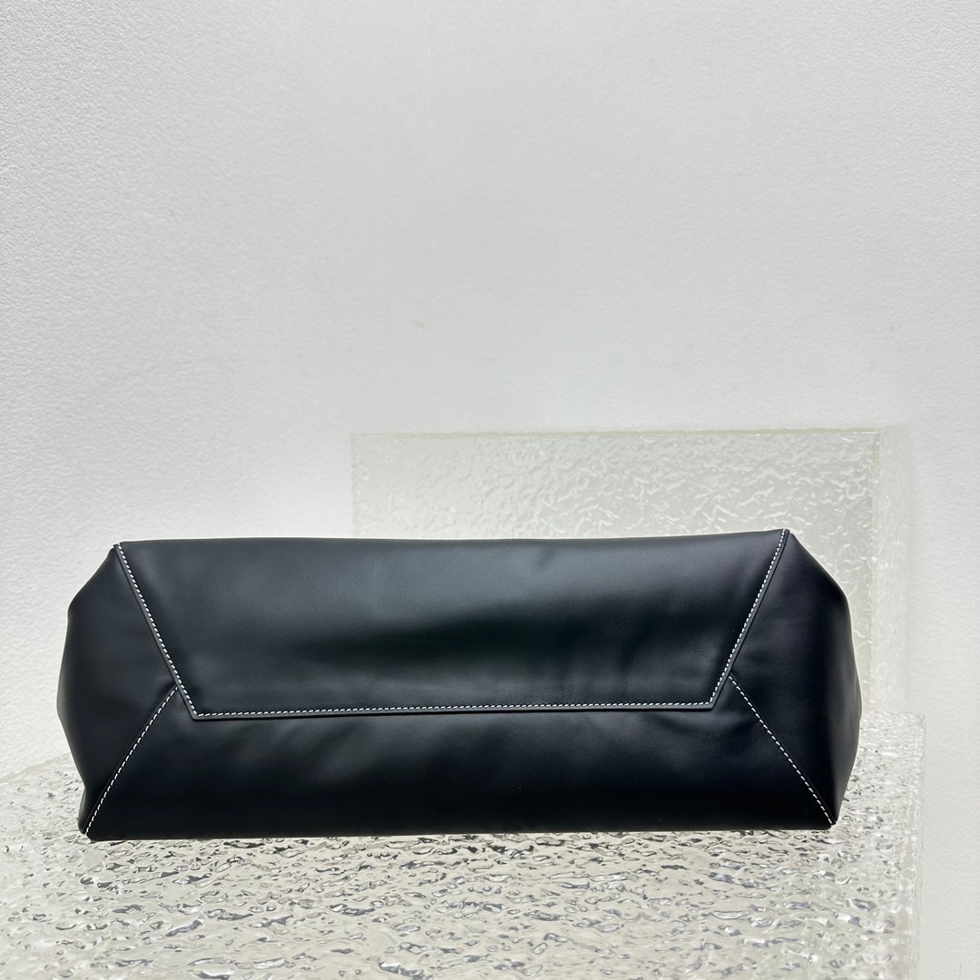 ＭＩ ＭＵ  IVY LEATHER BAG BLACK