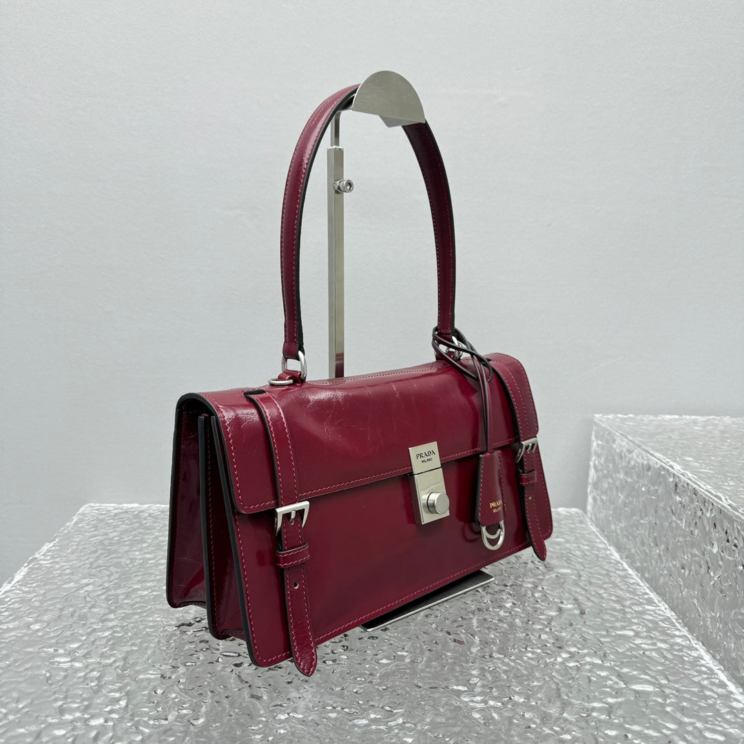 ＰＲＤＡ MEDIUM LEATHER HANDBAG DARK BURGUNDY