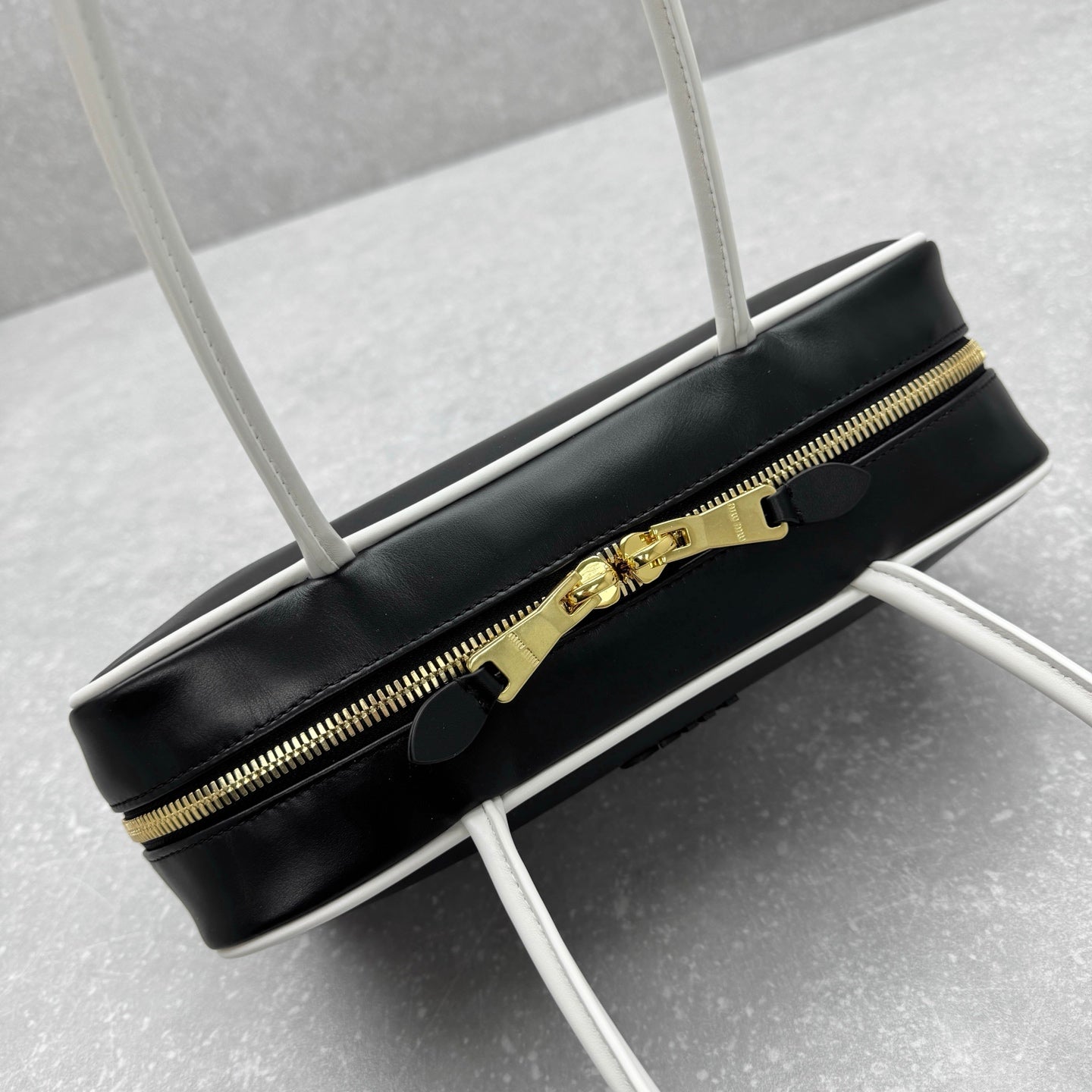 ＭＩ ＭＵ MATELASSÉ NAPPA LEATHER BAG BLACK