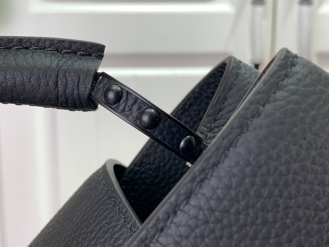 ＬＳ ＶＴＴＯＮ CAPUCINES EAST WEST PM