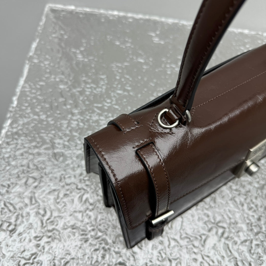 ＰＲＤＡ MEDIUM LEATHER HANDBAG DARK BROWN